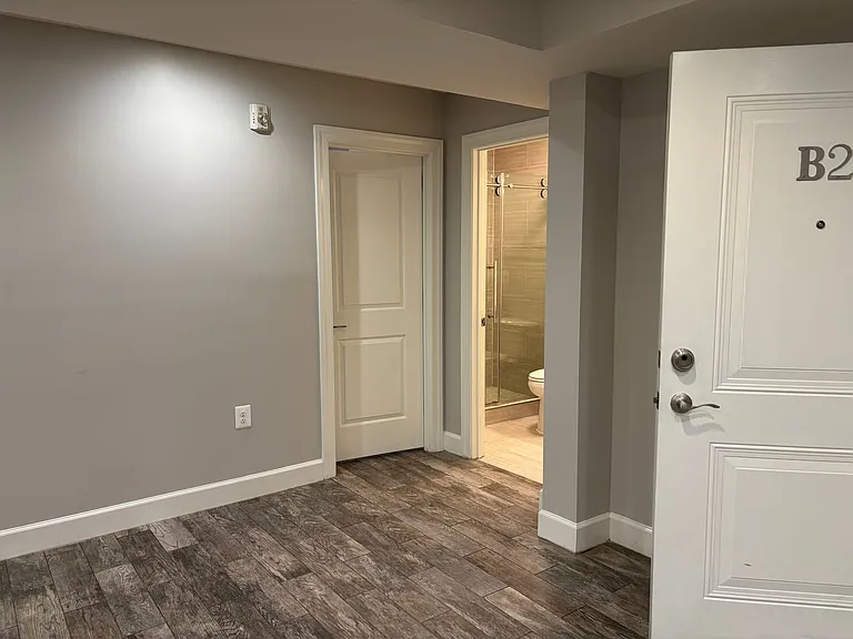 1445 Oak St NW — Photo 5