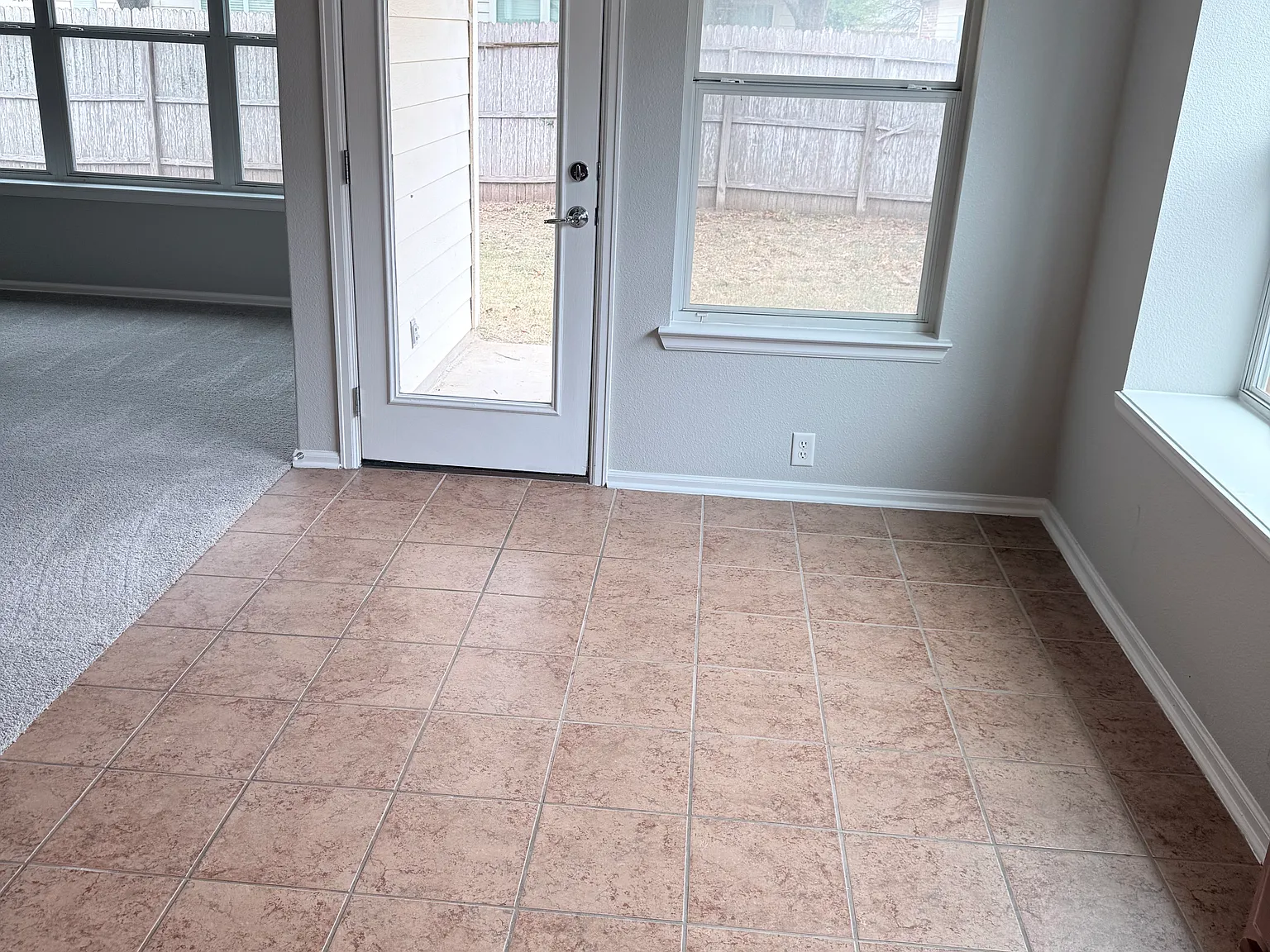 3 bed, 1704 sqft, $1,800 — Photo 4