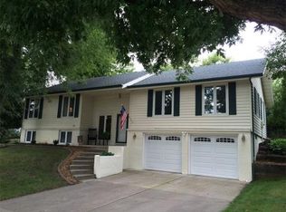 3327 Kingman Rd, Ames, IA 50014