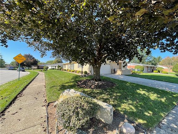 2nd image of 701 Angelia Ct