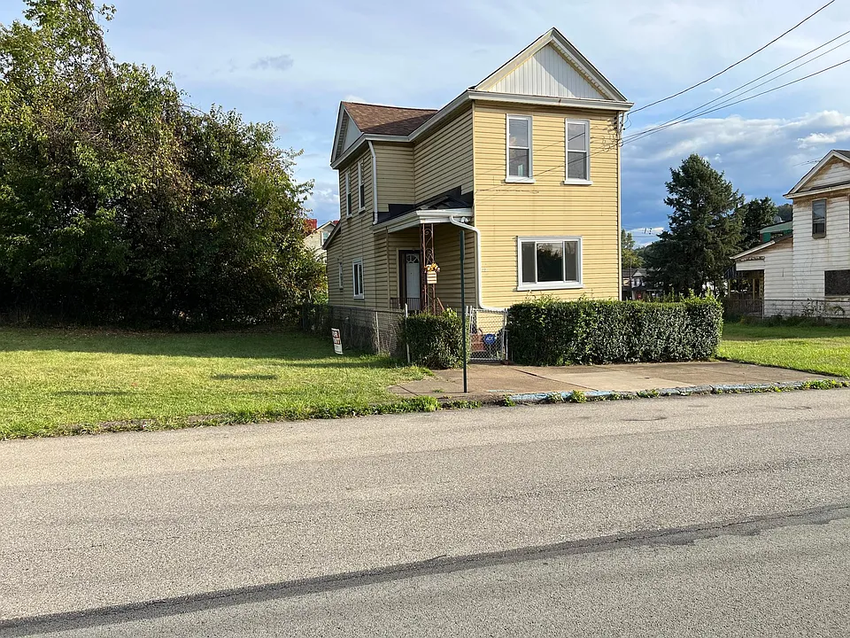 222 4th St