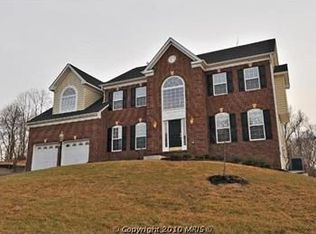 2712 Pumpkin St, Clinton, MD 20735