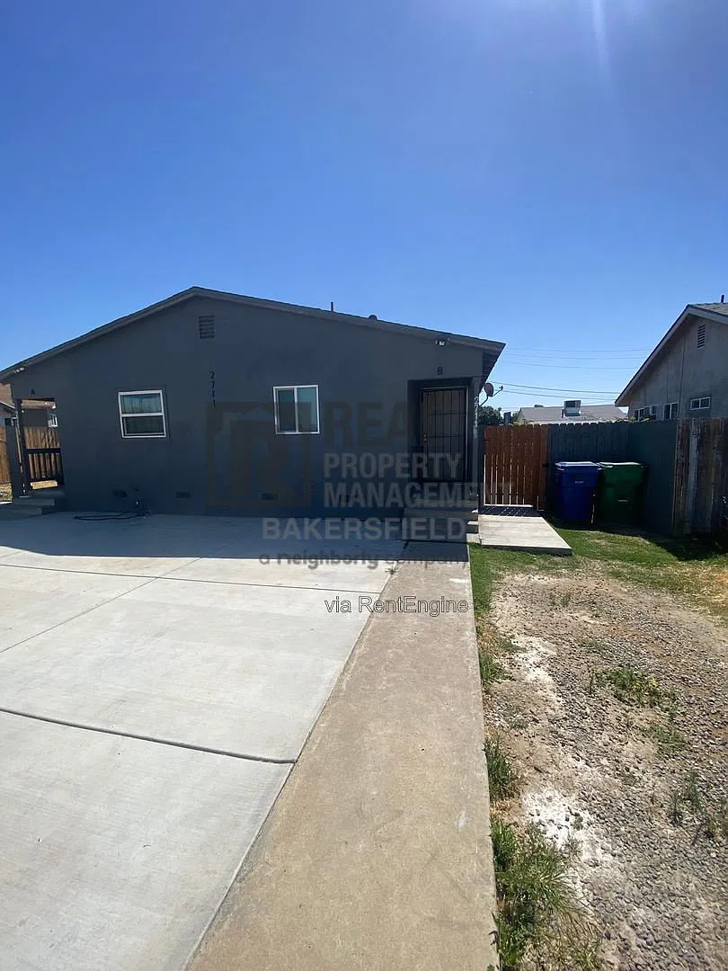 1 bed, 1.0 bath, 554 sqft, $995 — Photo 2