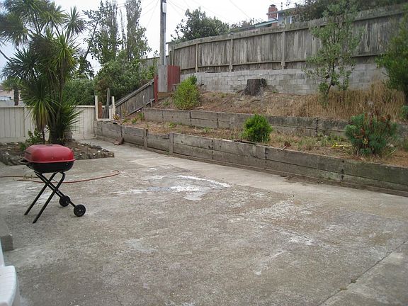 4th image of 2284 Derry Way
