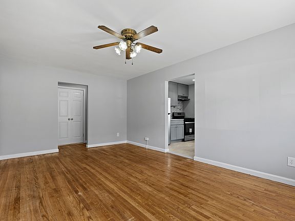 5th image of 725 E Broadway APT 1