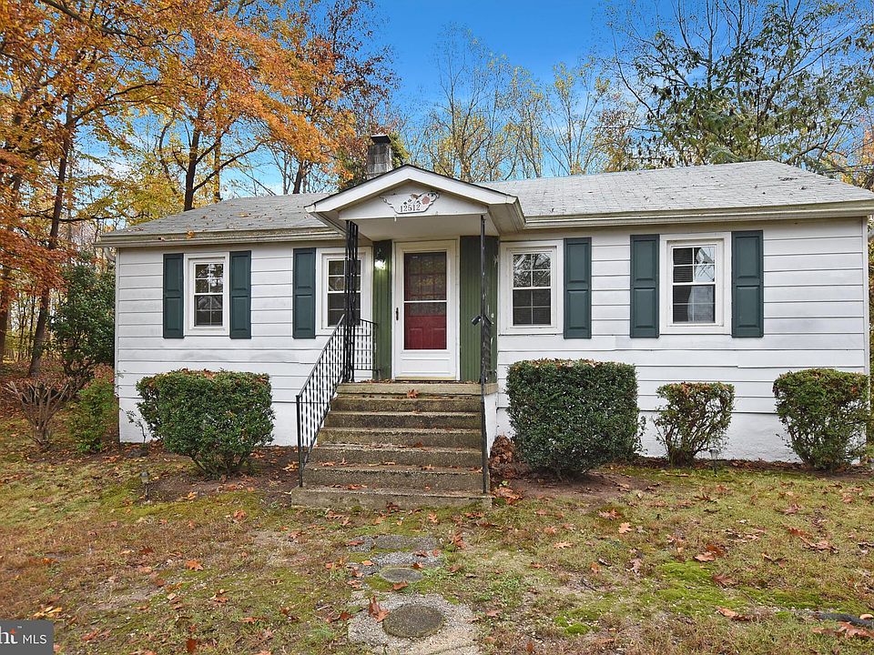 2nd image of 12512 Wallace Ln