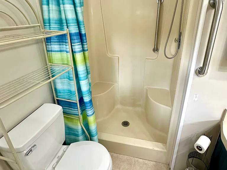 419 Quartermaster Ct — Photo 34