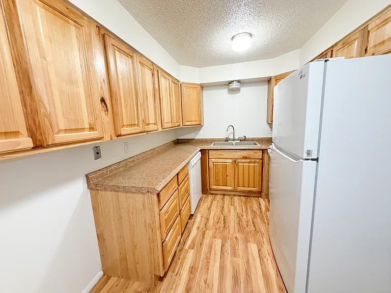 4 Birch Ct #5 — Photo 3