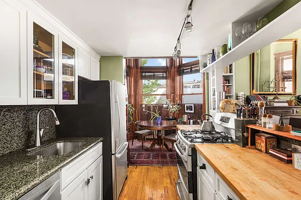 Sold by Compass | media 15