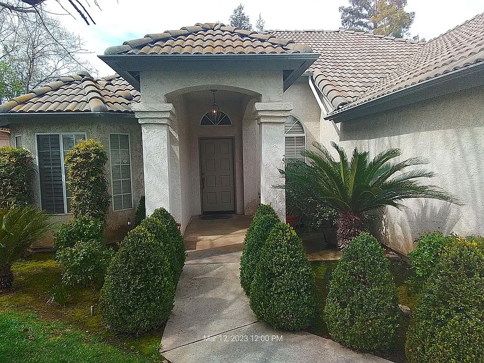 1st image of 7565 N Spalding Ave