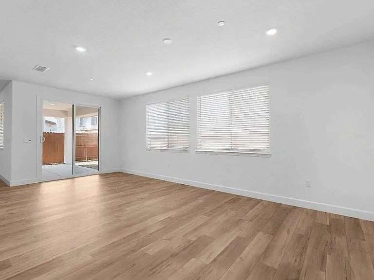 6049 Meru Way — Photo 13