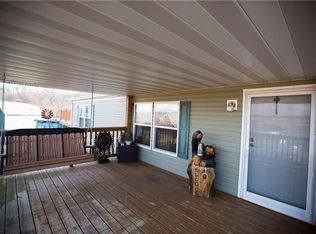 450 Walker Ln, Washington, PA 15301