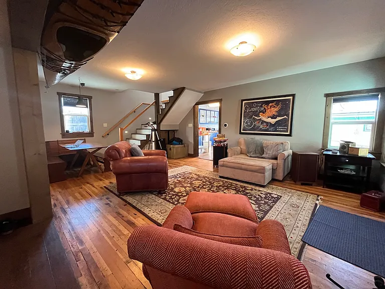 610 Poplar St — Photo 3