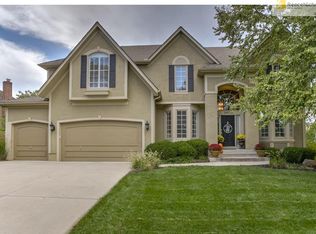 14926 Outlook Ln, Overland Park, KS 66223