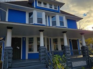 10010-10012 Ostend Ave, Cleveland, OH