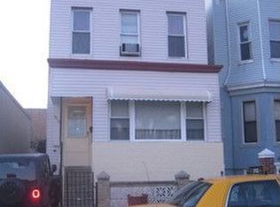 3054 41st St, Astoria, NY 11103