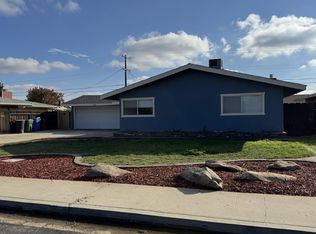 315 W Glendale Avenue, Lemoore, CA 93245