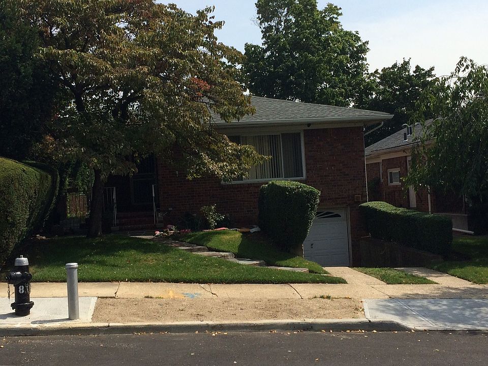 2nd image of 8781 191st St