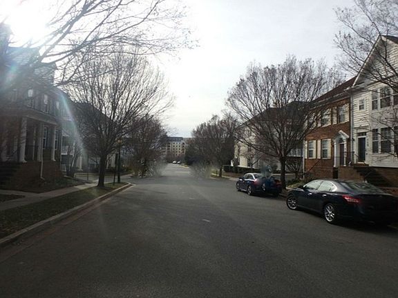 5th image of 706 Garden View Way