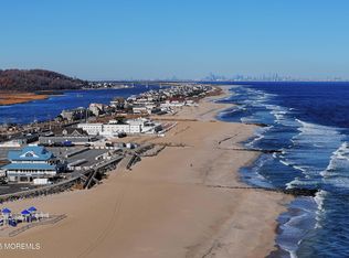 4 Center St APT 2, Sea Bright, NJ 07760