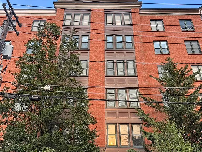 915 Madison St #6C — Photo 1