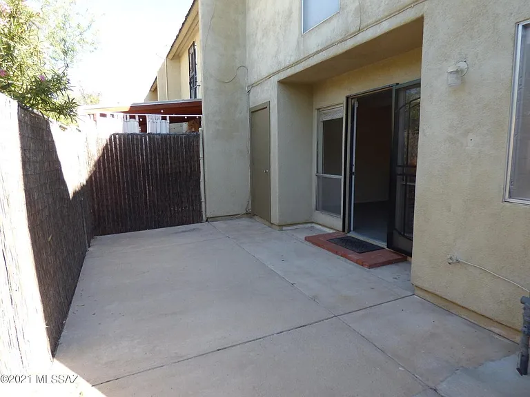 1501 E Prince Rd #B — Photo 22
