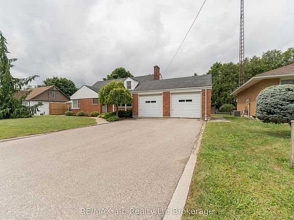 2nd image of 81 Vienna Rd