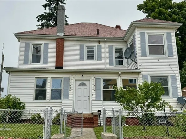 142 Mount Pleasant St, New Bedford, MA 02740