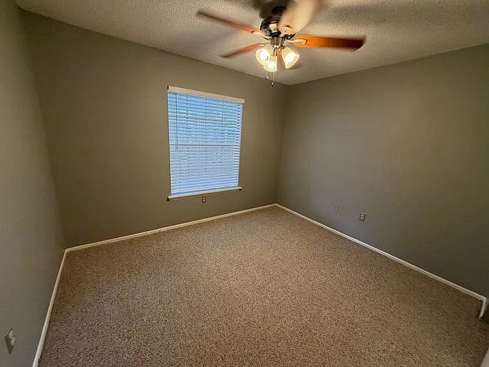 5429 Lake Margaret Dr #186 — Photo 13