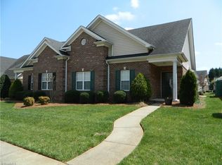 5849 Kenville Green Cir, Kernersville, NC 27284