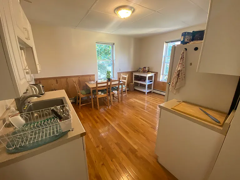 279 Pearl St #R — Photo 13