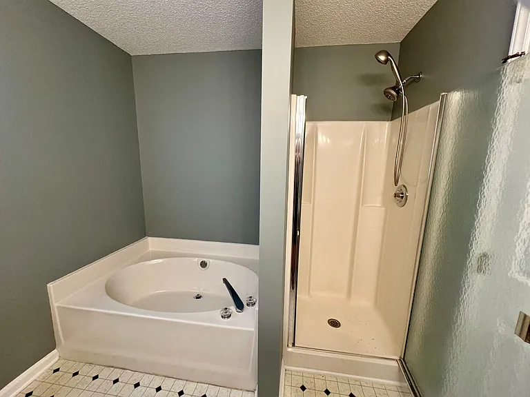 1117 Creek Haven Dr — Photo 39