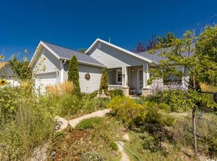 377 W Summer Chase Cir, Kaysville, UT 84037