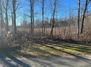 N Crooked Lake Dr, Lake, MI 48632