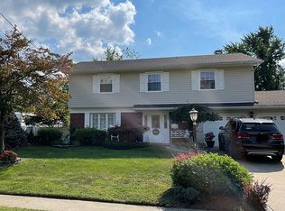 7 Westbrook Rd, Howell, NJ 07731