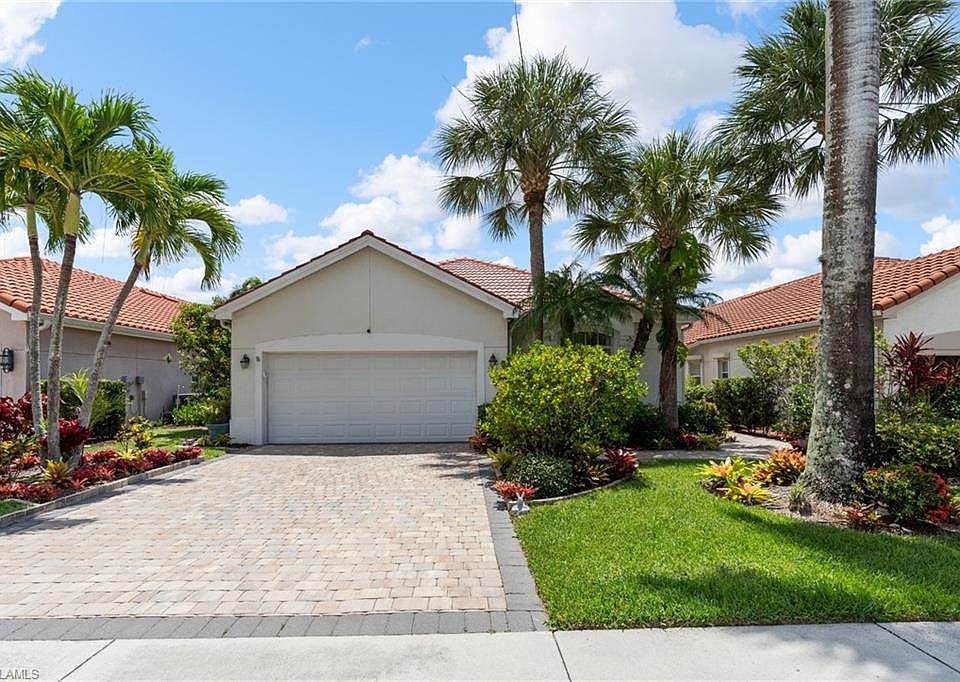 1st image of 360 Pindo Palm DR