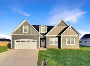 317 Spinnaker St, Elizabeth City, NC 27909