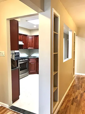 Rented by Amorelli Realty | media 11