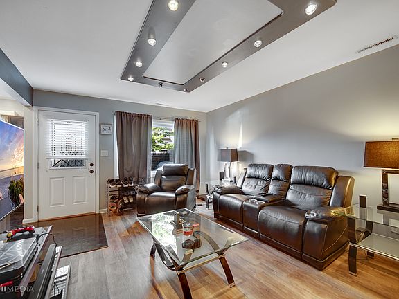 5th image of 4025 Almansa Ln Unit 4025