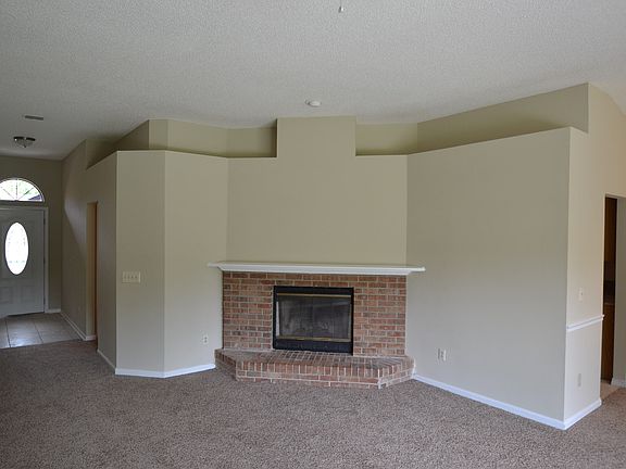 2nd image of 8161 Pilgrims Trace Dr N