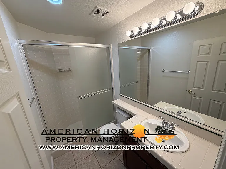 424 Crescent Dr — Photo 33