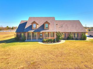 10716 Daryl Dr, Yukon, OK 73099