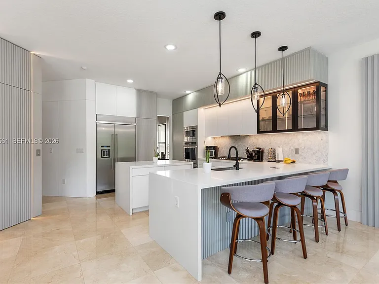 9529 Eden Roc Ct — Photo 19