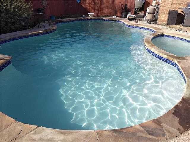 1st image of 7501 Jerome Dr