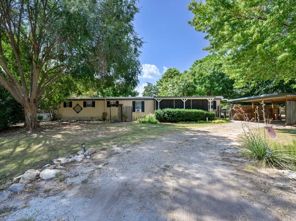 1709 E Apache Trl, Granbury, TX 76048
