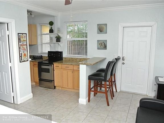 4th image of 333 NE 7th Ave