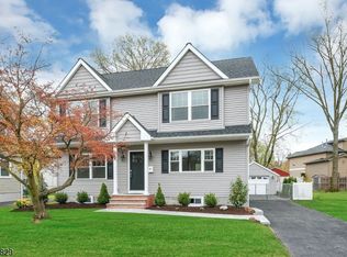 448 Berkshire Rd, Ridgewood, NJ 07450