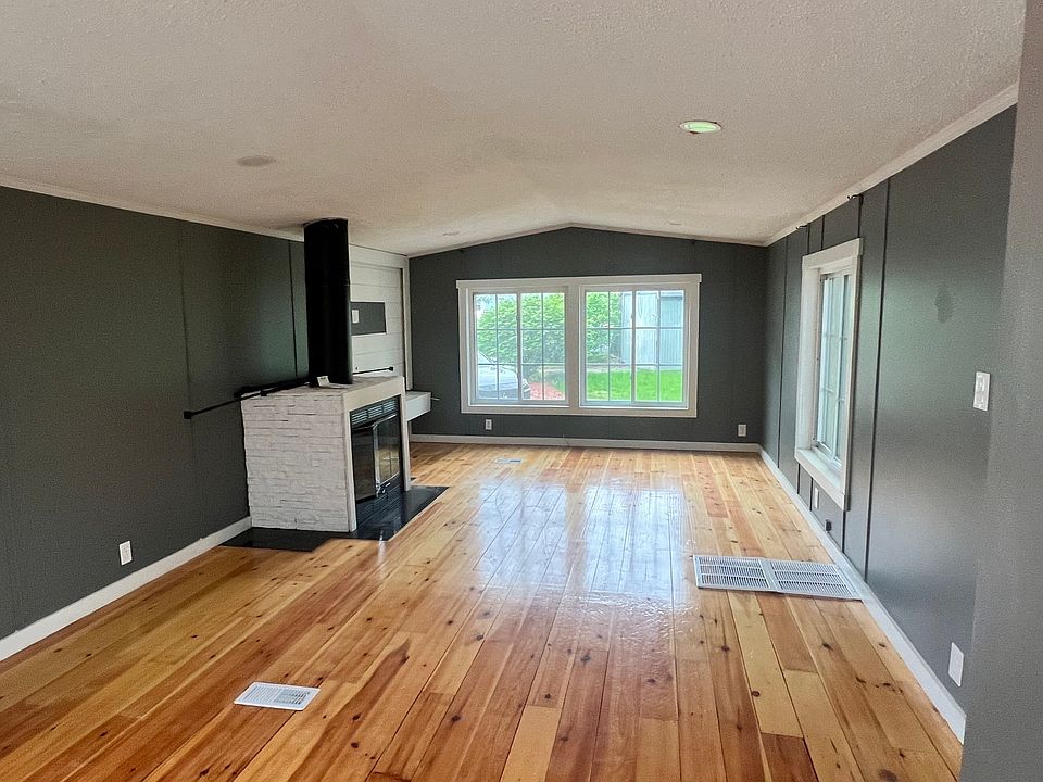 1st image of 751 Washington St Lot 22