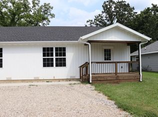 238 N Davis St #1, Seymour, MO 65746