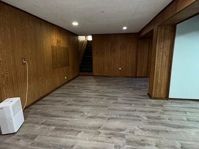 1115 S Cottage St — Photo 5